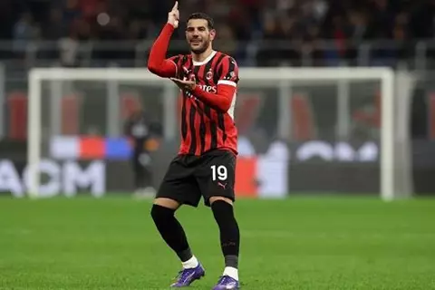 الهلال يحدد بديل ثيو هيرنانديز